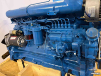 Motor Ford TW25 6 cilinder motor
