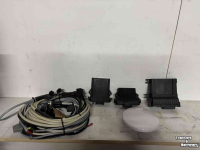 GPS besturings systemen en toebehoren Fendt GPS RTK Werktuigbesturing.