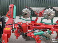 Ploegen Kverneland LB100-300-38 4 schaar ploeg