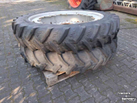 Wielen, Banden, Velgen & Afstandsringen Kleber 300-95 R46