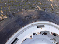 Wielen, Banden, Velgen & Afstandsringen Kleber 300-95 R46