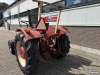 Tractor / Trekker International 323