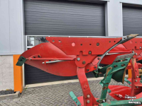 Ploegen Kverneland LB 100-200 wentelploeg NIEUWE SLIJTDELEN