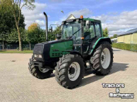 Tractor / Trekker Valtra Valmet 6100, met werk