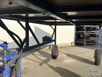 Vierwielige wagen / Landbouwwagen  transportwagen/oogstwagen voor bloemen