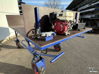 Vierwielige wagen / Landbouwwagen  transportwagen/oogstwagen voor bloemen