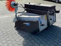 Zitveegmachine / Veeg-zuigmachine Emily Leaer Clean Sweeper