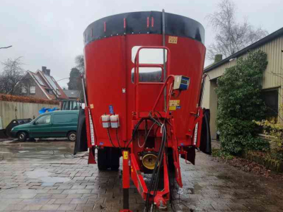 Voermengwagen Trioliet Solomix  2 / 2400