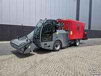 Zelfrijdende Voermengwagen Airmix Peecon Biga 20-215 Rapide zelfrijder