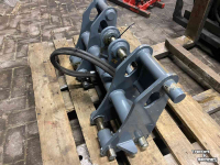 Shovel / Wiellader / Kniklader  Giant - Weidemann koppelbord verloop
