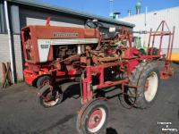 Tractor / Trekker International 423 portaal
