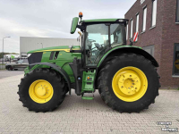 Tractor / Trekker John Deere 6R215