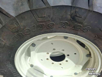 Wielen, Banden, Velgen & Afstandsringen BKT 380/70R24
