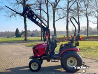 Compact tractor Yanmar SA 426 HST  met Voorlader
