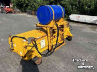 Veegmachine JCB SC240