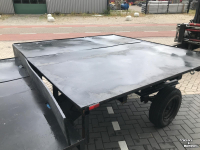 Kipper / Kiepwagen / Landbouwkipper  Platte wagen