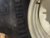 Wielen, Banden, Velgen & Afstandsringen Trelleborg  BANDEN 600/65R38