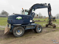 Bandenkraan / Graafmachine op wielen Liebherr A 314