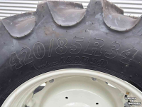 Wielen, Banden, Velgen & Afstandsringen BKT Agrimax Banden 420/85R34 en 340/85R24 Verstelbare Velgen