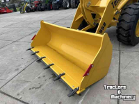Shovel / Wiellader / Kniklader  terramax  zl958