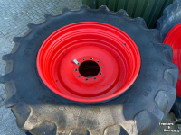 Wielen, Banden, Velgen & Afstandsringen  620/70R42 Kleber + 540/65R30 Trelleborg