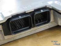 Tractor / Trekker New Holland NewH /Case-IH ECU T7.xxx Puma CNH Parts nr:47398312