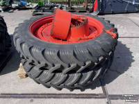 Wielen, Banden, Velgen & Afstandsringen Taurus 340/85R48 & 270/95R36