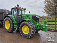 Tractor / Trekker John Deere 6M220