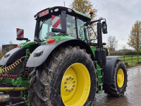 Tractor / Trekker John Deere 6M220