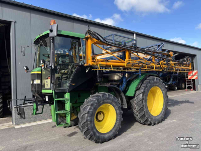 Zelfrijdende Veldspuit John Deere John deere 6310 Sieger opbouw