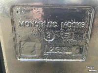 Frontgewichten Zuidberg 1400 KG met aanbouwarmen