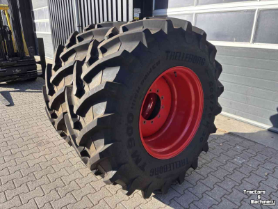 Wielen, Banden, Velgen & Afstandsringen Trelleborg 600/70R30 TM900 op 10 gaats 20x30 Fendt velgen