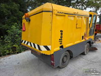 Veegmachine Ravo Veegmachine veegauto