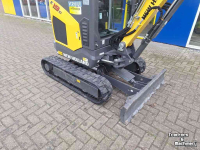 Mini-graver / Mini-graafmachine New Holland E19D