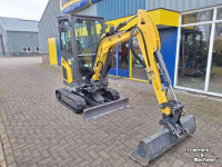 Mini-graver / Mini-graafmachine New Holland E19D