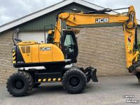 Bandenkraan / Graafmachine op wielen JCB JS145W+