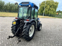 Smalspoor tractor New Holland TN75VA