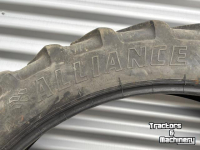 Wielen, Banden, Velgen & Afstandsringen Alliance Set gebruikte Alliance banden 270/95R54