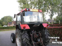 Tractor / Trekker Case Case-IH 733 International