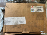 Tractor / Trekker Valtra V32457000 Adaptor hydrauliek