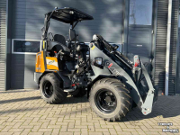 Shovel / Wiellader / Kniklader Giant G2300HD