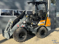 Shovel / Wiellader / Kniklader Giant G2300HD