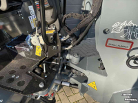 Shovel / Wiellader / Kniklader Giant G2300HD