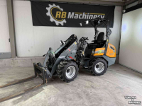 Shovel / Wiellader / Kniklader Giant G2200E