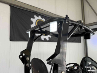 Shovel / Wiellader / Kniklader Giant G2200E