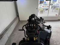 Shovel / Wiellader / Kniklader Giant G2200E