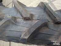 Wielen, Banden, Velgen & Afstandsringen Pirelli 12.4R28