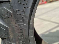 Wielen, Banden, Velgen & Afstandsringen Pirelli 12.4R28