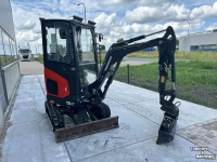 Rupskraan / Graafmachine op rupsen New Holland Eurocomach 18ZT