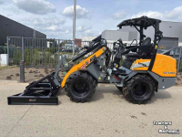 Shovel / Wiellader / Kniklader Giant G2700HD+ Kniklader